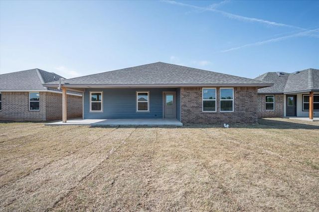 10653 SW 18th Street, Yukon, OK 73099
