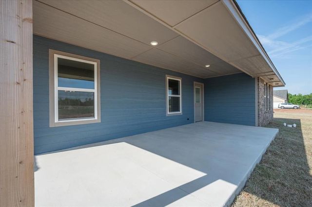 10653 SW 18th Street, Yukon, OK 73099