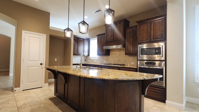 5621 Grove Cove Drive, Mckinney, TX 75071