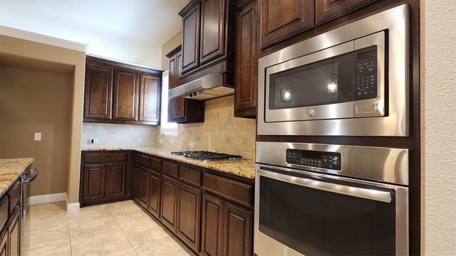 5621 Grove Cove Drive, Mckinney, TX 75071