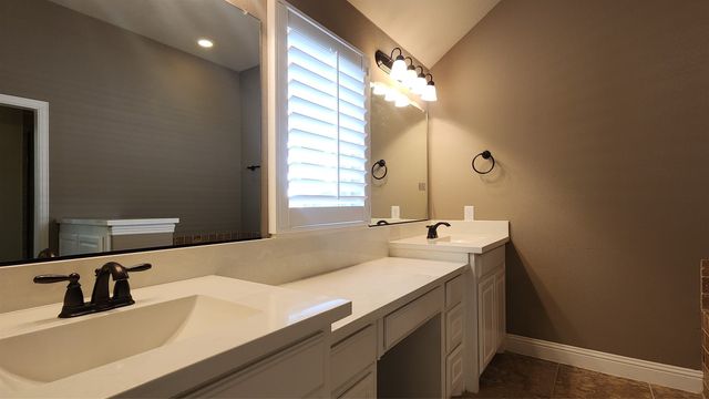 5621 Grove Cove Drive, Mckinney, TX 75071