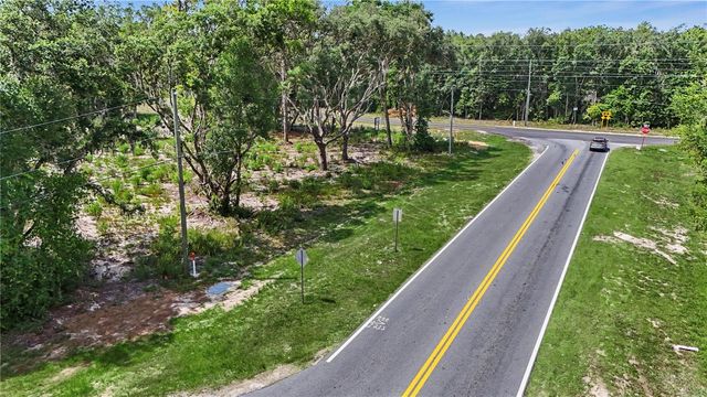 3 BAY DRIVE, Ocklawaha, FL 32179