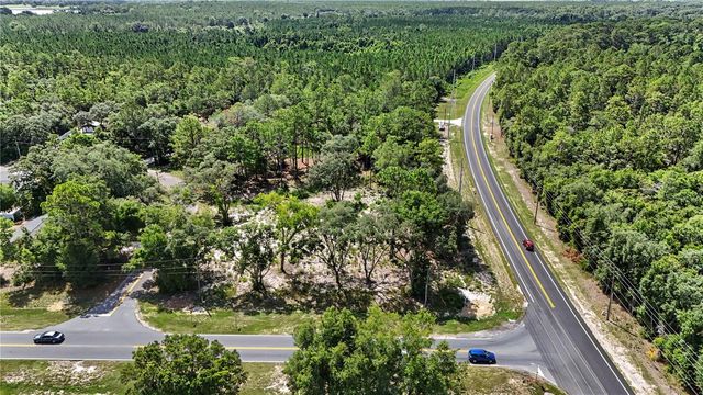 3 BAY DRIVE, Ocklawaha, FL 32179