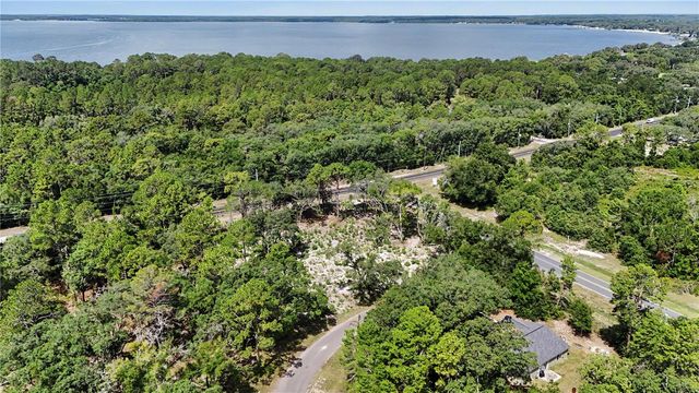 3 BAY DRIVE, Ocklawaha, FL 32179