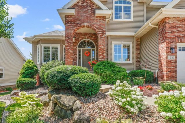 1223 Woodbridge Trail, Waunakee, WI 53597