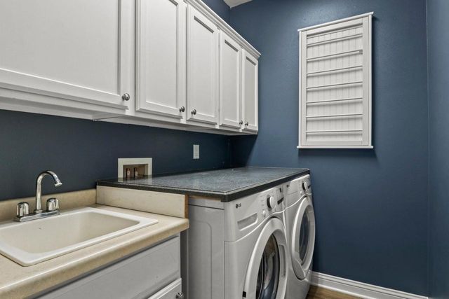 1223 Woodbridge Trail, Waunakee, WI 53597