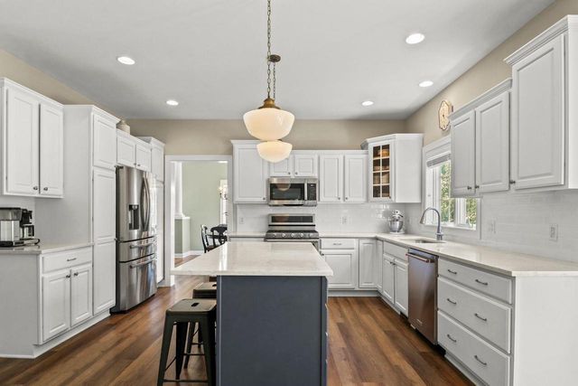 1223 Woodbridge Trail, Waunakee, WI 53597