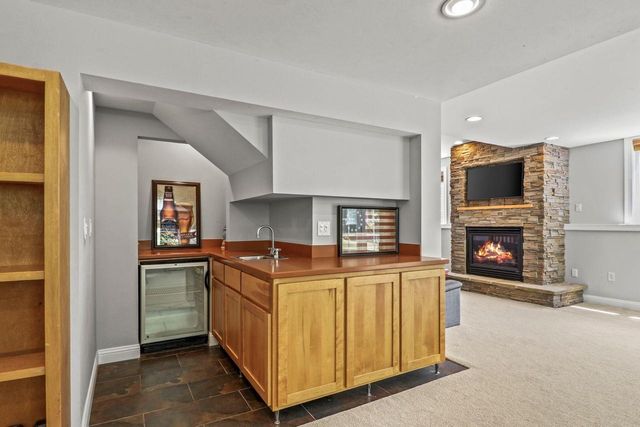 1223 Woodbridge Trail, Waunakee, WI 53597