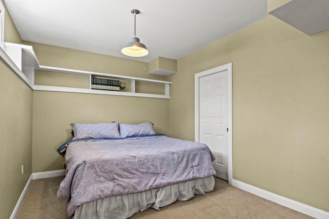 1223 Woodbridge Trail, Waunakee, WI 53597