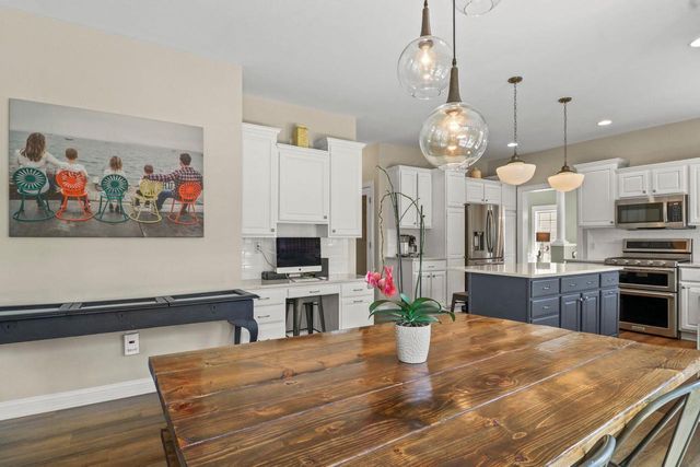 1223 Woodbridge Trail, Waunakee, WI 53597