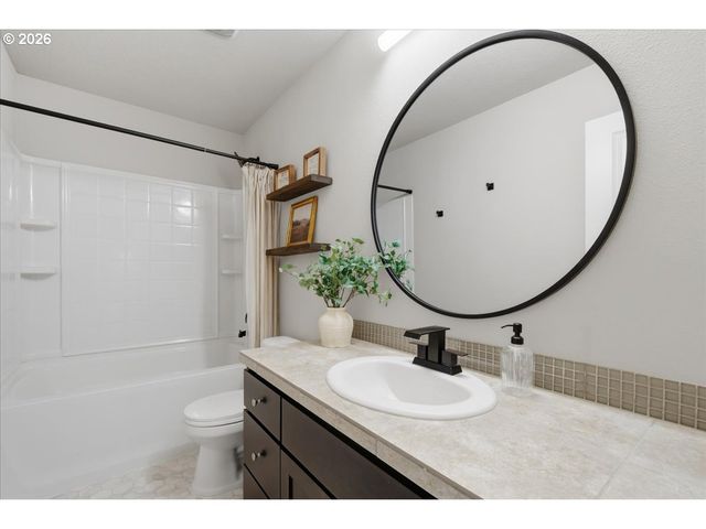 7320 N 93RD Loop, Camas, WA 98607