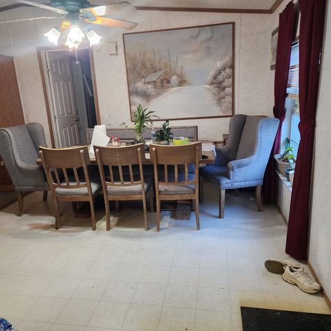 208 Swamp Dr, Bourg, LA 70343