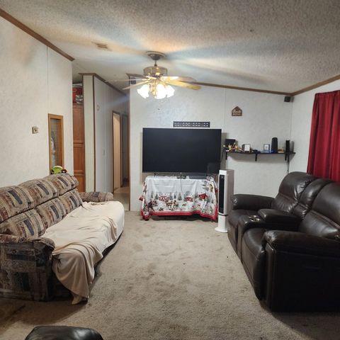 208 Swamp Dr, Bourg, LA 70343