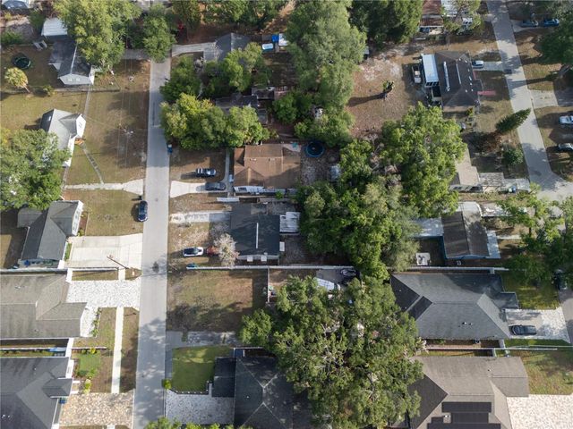 7507 N DARTMOUTH AVENUE, Tampa, FL 33604