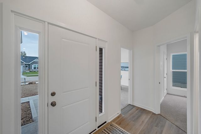 150 NW Rolling Circle, Waukee, IA 50263