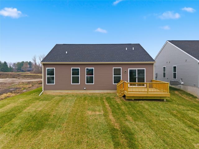 150 NW Rolling Circle, Waukee, IA 50263