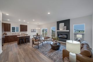 150 NW Rolling Circle, Waukee, IA 50263