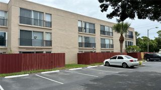 2763 WOODGATE LANE 210, Sarasota, FL 34231