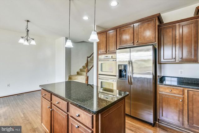 25202 PRAIRIE FIRE SQ, Aldie, VA 20105
