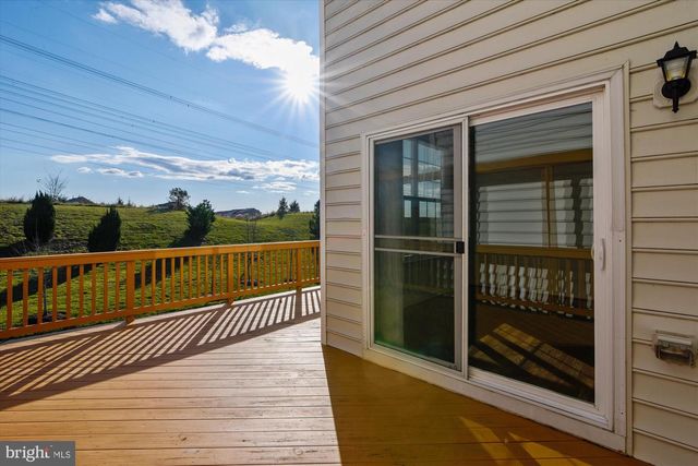 25202 PRAIRIE FIRE SQ, Aldie, VA 20105