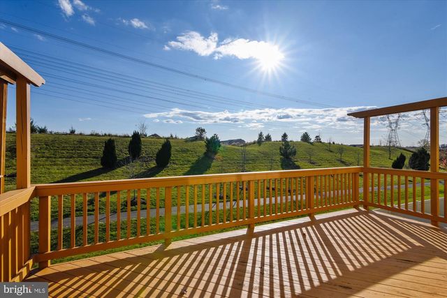 25202 PRAIRIE FIRE SQ, Aldie, VA 20105