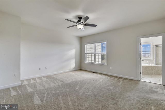 25202 PRAIRIE FIRE SQ, Aldie, VA 20105