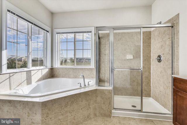 25202 PRAIRIE FIRE SQ, Aldie, VA 20105