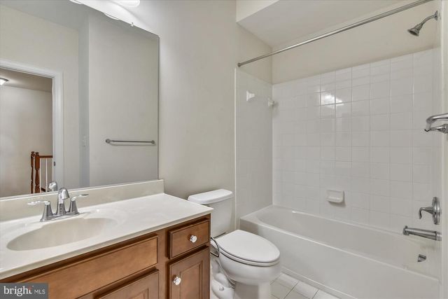25202 PRAIRIE FIRE SQ, Aldie, VA 20105