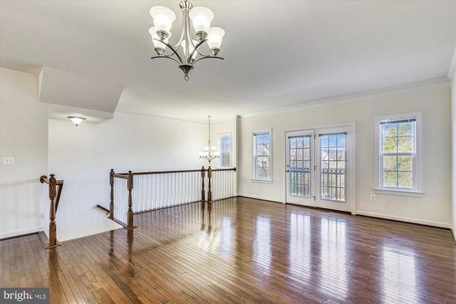 25202 PRAIRIE FIRE SQ, Aldie, VA 20105