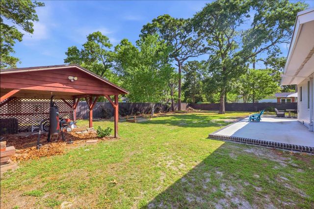 3905 Pine Lake Dr., Myrtle Beach, SC 29577