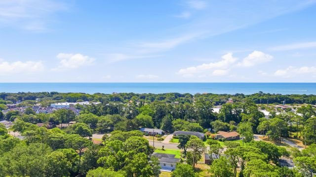 3905 Pine Lake Dr., Myrtle Beach, SC 29577