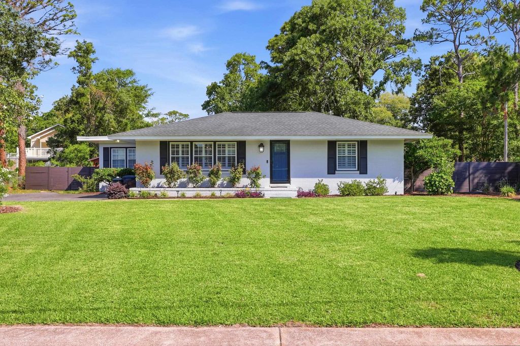 3905 Pine Lake Dr., Myrtle Beach, SC 29577
