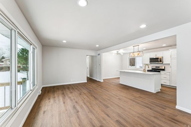 9550 Colgate Avenue, Clarkston, MI 48348