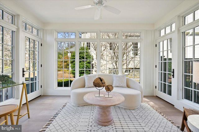 3213 FOXHALL RD NW, Washington, DC 20016