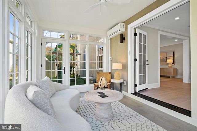3213 FOXHALL RD NW, Washington, DC 20016