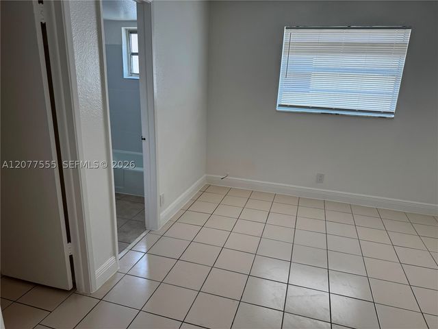 241 SE 9th Ave 203, Pompano Beach, FL 33060