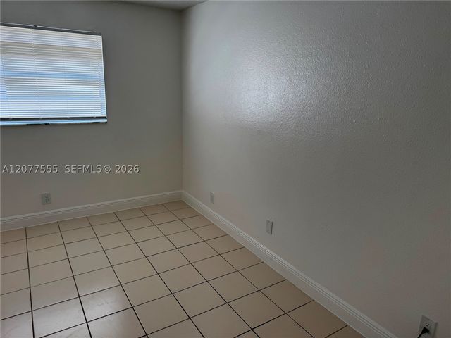 241 SE 9th Ave 203, Pompano Beach, FL 33060