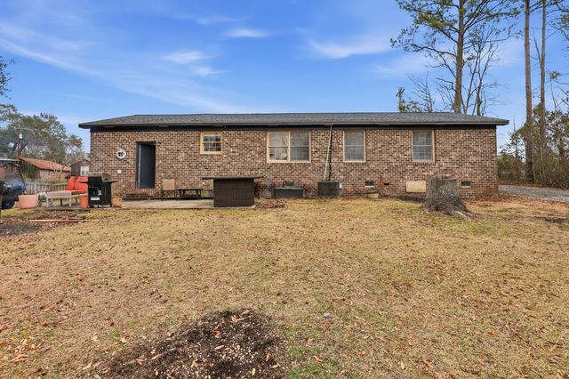 1330 Dennis Boulevard, Moncks Corner, SC 29461