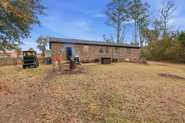 1330 Dennis Boulevard, Moncks Corner, SC 29461