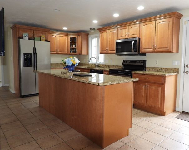 239 Bellevue Ave, Brockton, MA 02302