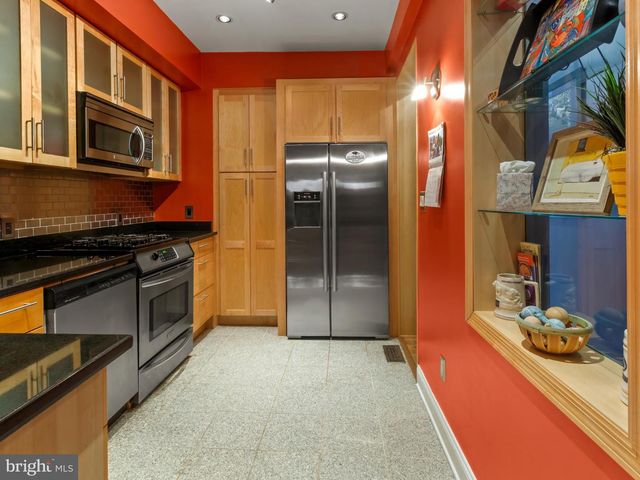 204 E MONTGOMERY ST, Baltimore, MD 21230