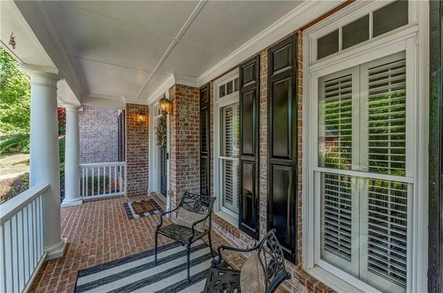 929 Ravenwood Way, Canton, GA 30115