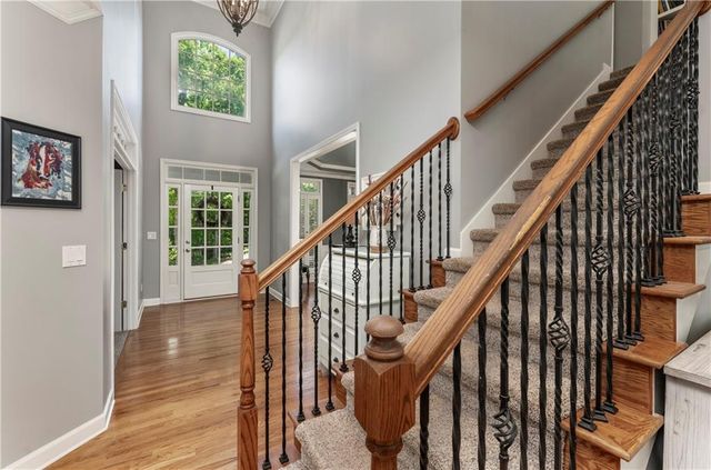 929 Ravenwood Way, Canton, GA 30115