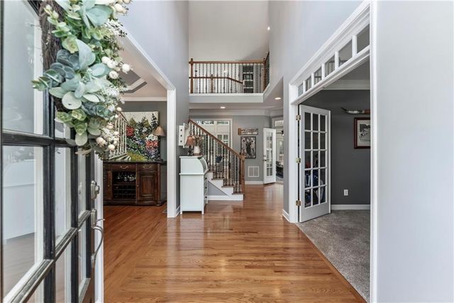 929 Ravenwood Way, Canton, GA 30115