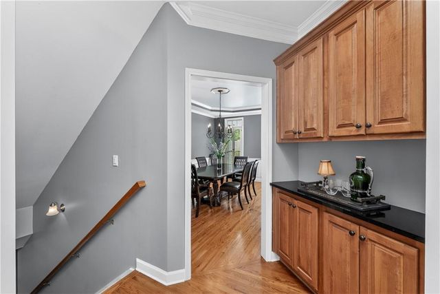 929 Ravenwood Way, Canton, GA 30115