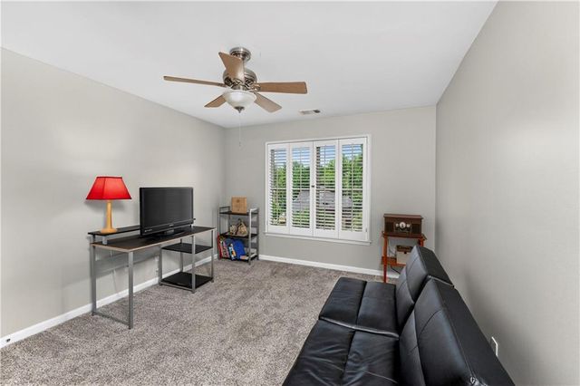 929 Ravenwood Way, Canton, GA 30115