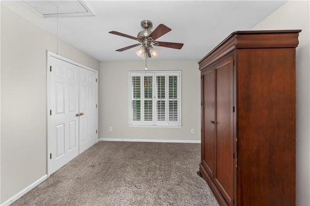 929 Ravenwood Way, Canton, GA 30115