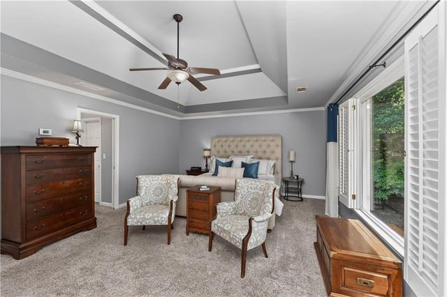 929 Ravenwood Way, Canton, GA 30115