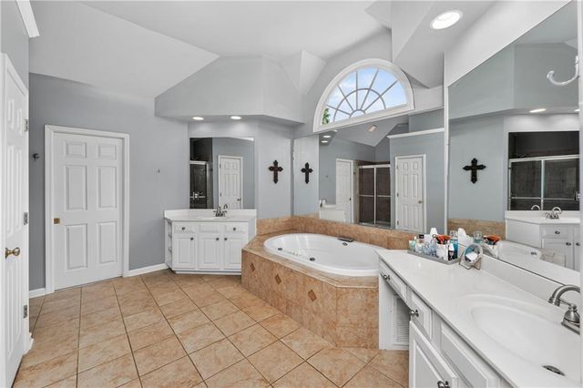 929 Ravenwood Way, Canton, GA 30115