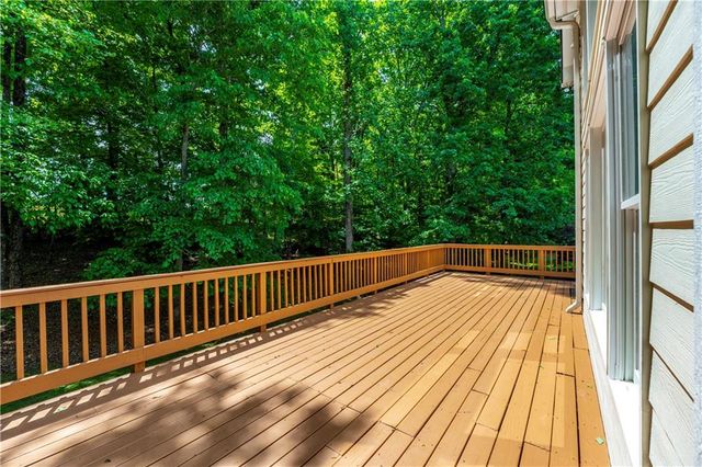 929 Ravenwood Way, Canton, GA 30115